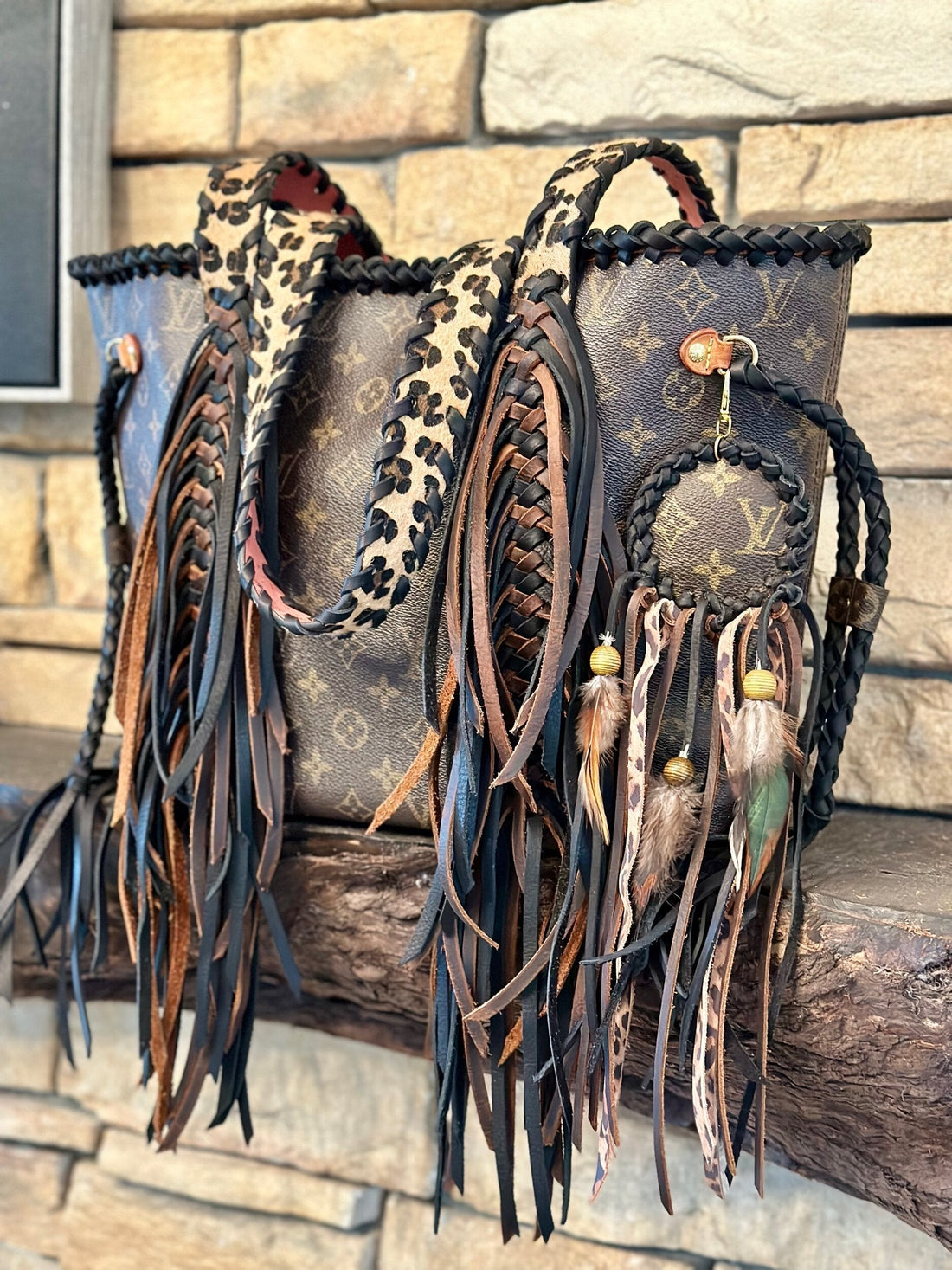 LV - Neverfull Houston Tote Leopard