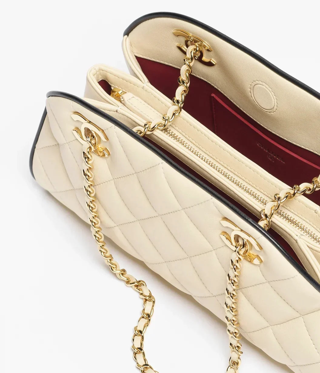 Chanel Clutch with chain